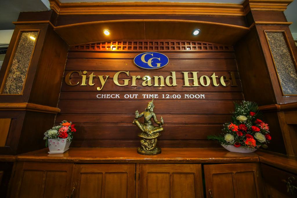 City Grand Hotel Мандалей Екстериор снимка
